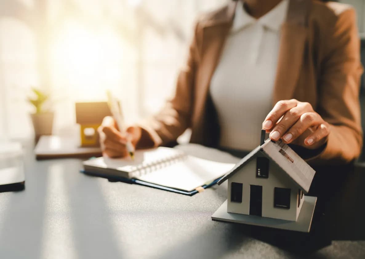 Capa do artigo: Mulheres são 41% dos corretores de imóveis