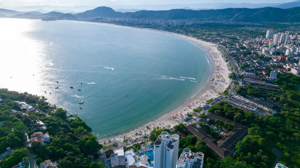 Capa do artigo: Crescimento Imobiliário da Enseada Guarujá: Vale Investir?